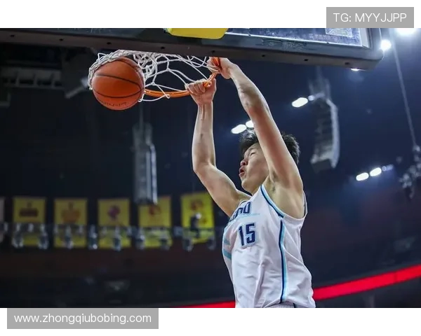 杨瀚森定妆照曝光！开拓者官宣新星加盟，明日波特兰亮相(1)